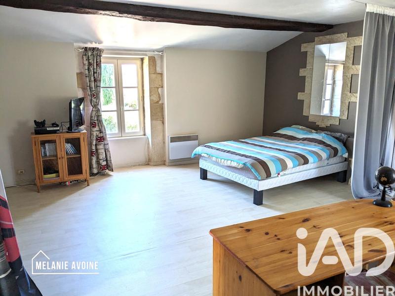 Maison - 255 m² - 7 pièces