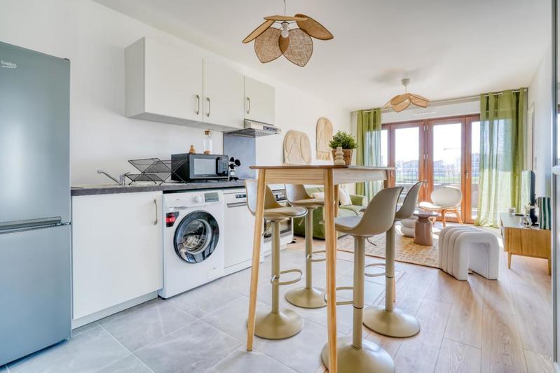 Chambre - 9 m² - 1 pièce