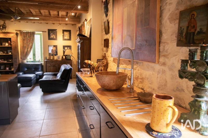 Maison - 434 m² - 11 pièces