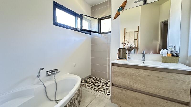 Maison contemporaine - 137 m² - 5 pièces