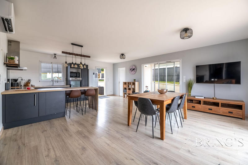 Maison - 105 m² - 5 pièces