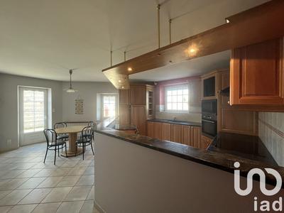 Maison - 233 m² - 6 pièces