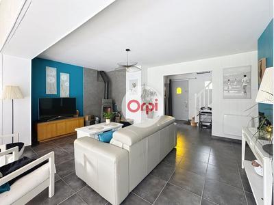 Maison - 145 m² - 6 pièces