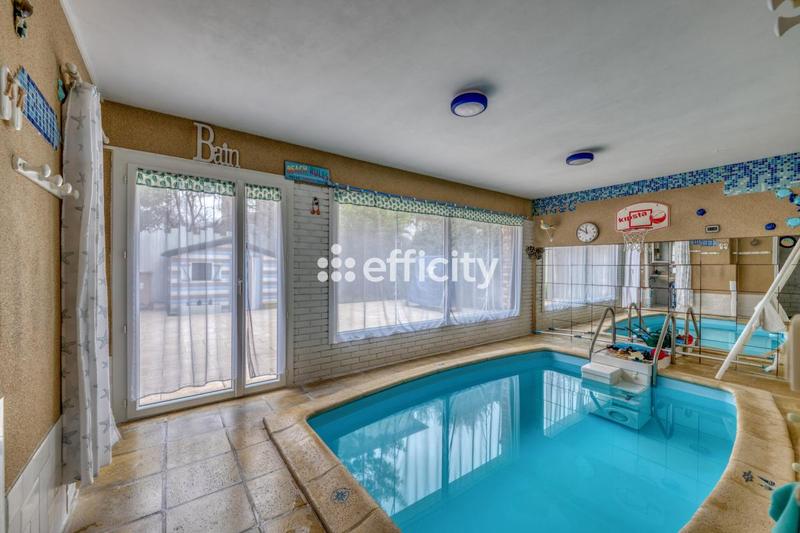 Pavillon - 130 m² - 5 pièces