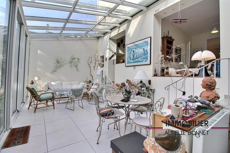 Maison - 163 m² - 8 pièces