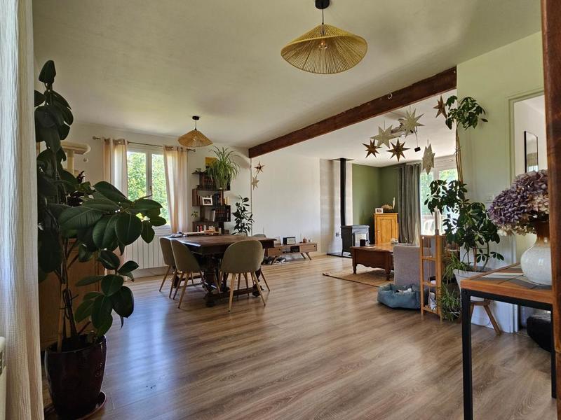 Maison - 110 m² - 4 pièces