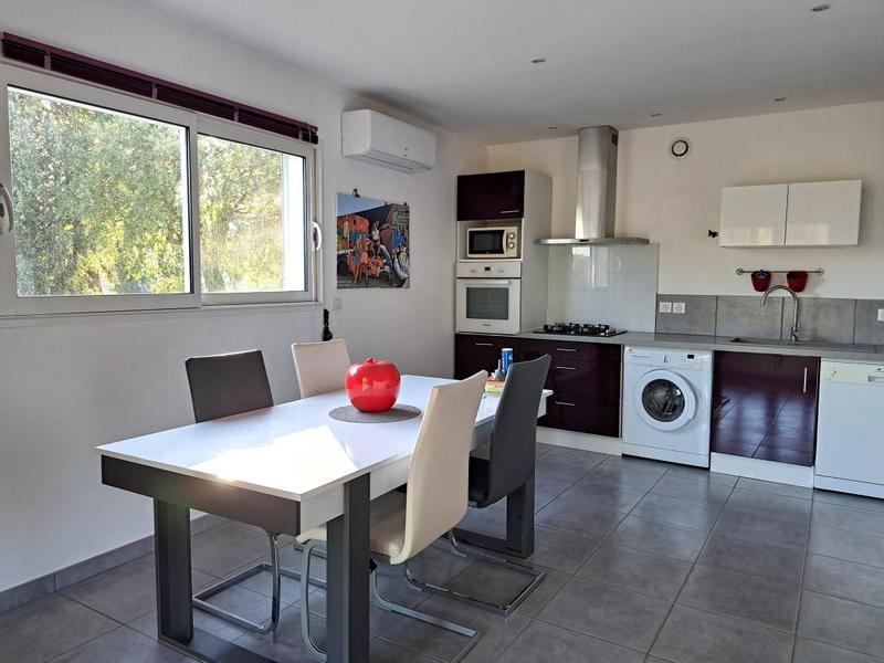 Maison - 250 m² - 9 pièces