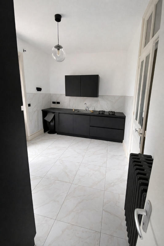 Appartement - 85 m² - 3 pièces