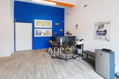 Local commercial - 88 m²