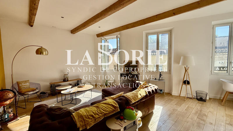 Appartement - 98 m² - 2 pièces