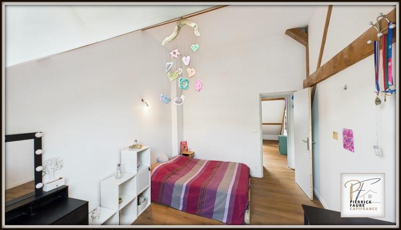 Maison - 252 m² - 8 pièces