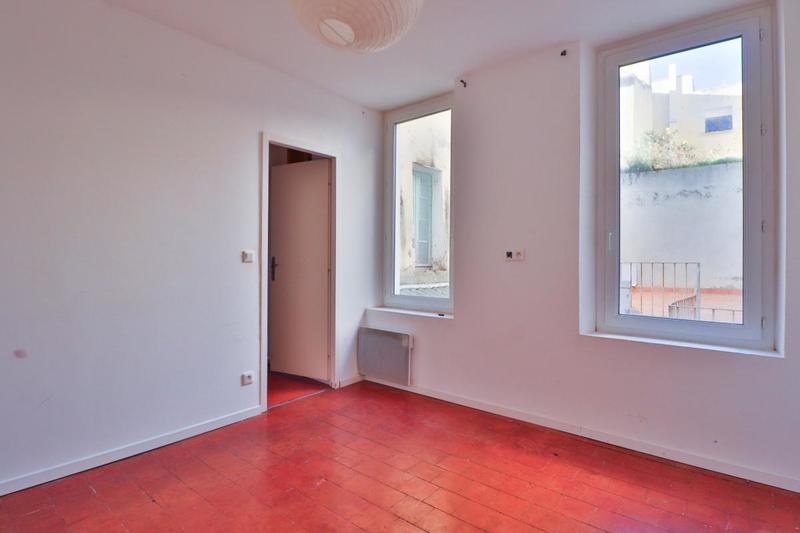 Immeuble - 224 m² - 9 pièces