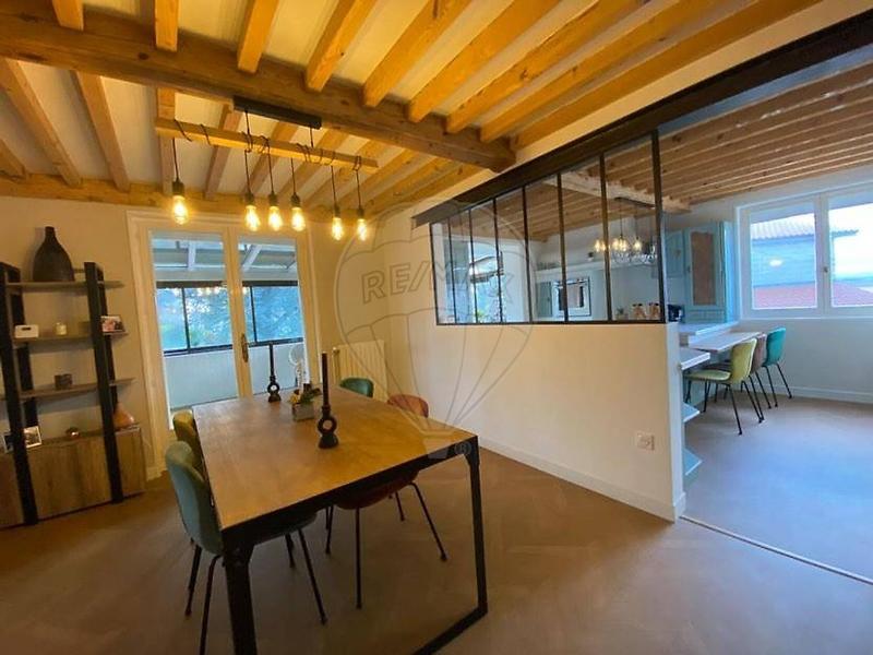 Maison - 178 m² - 8 pièces