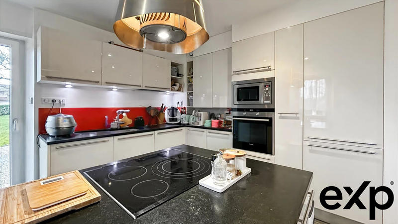 Appartement - 80 m² - 4 pièces