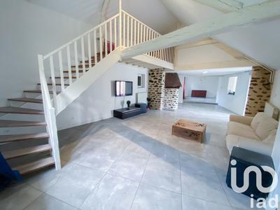 Maison - 446 m² - 10 pièces