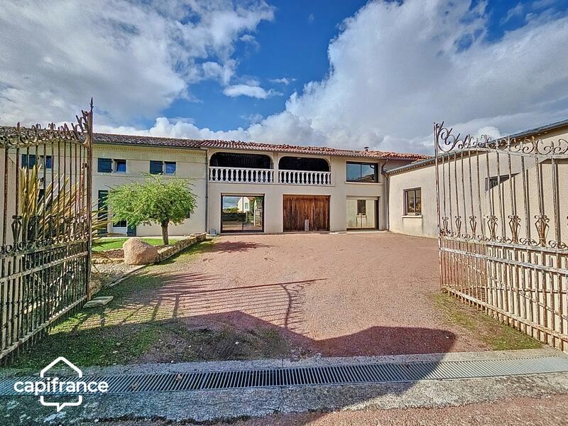 Maison - 151 m² - 8 pièces