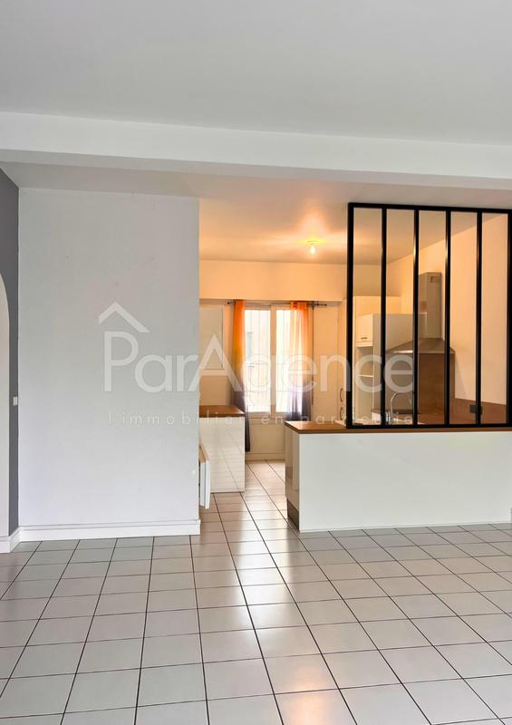 Appartement - 75 m² - 3 pièces