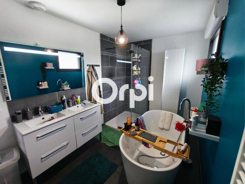 Maison - 171 m² - 5 pièces