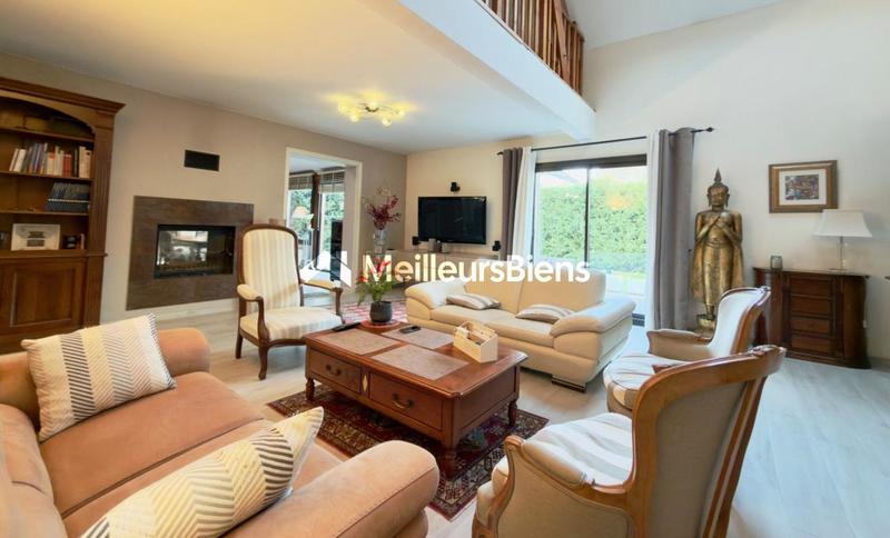 Maison - 144 m² - 7 pièces