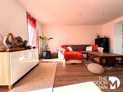 Maison - 84 m² - 4 pièces