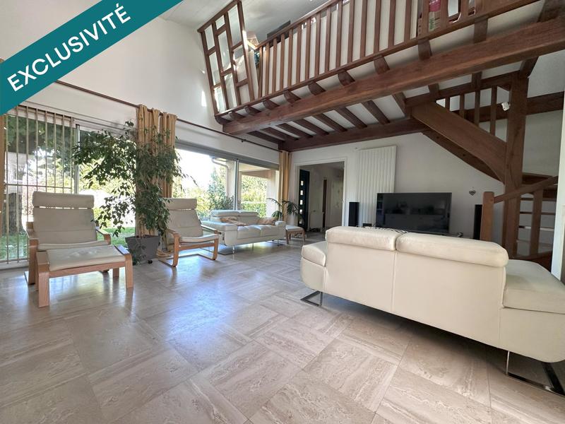 Maison - 166 m² - 6 pièces