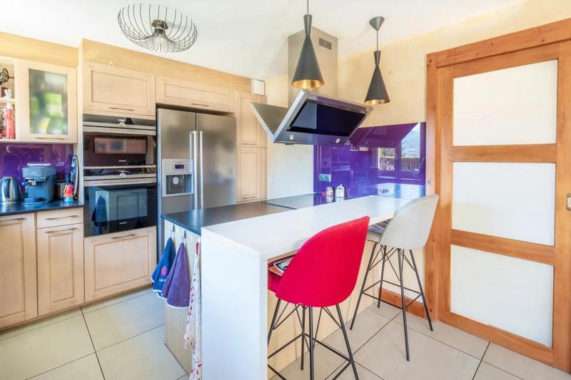 Appartement - 145 m² - 5 pièces