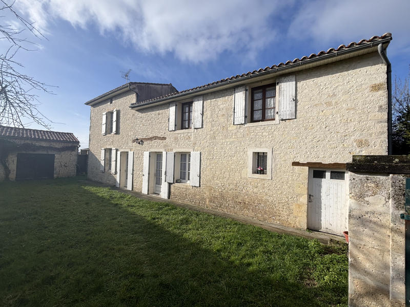 Maison - 111 m² - 4 pièces