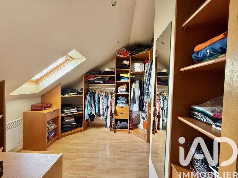 Maison - 210 m² - 7 pièces