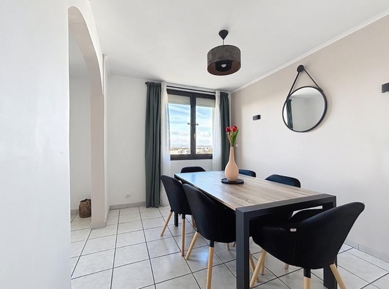 Appartement - 76 m² - 4 pièces