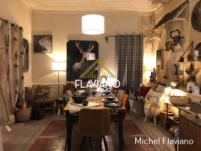 Local commercial - 188 m² - 5 pièces