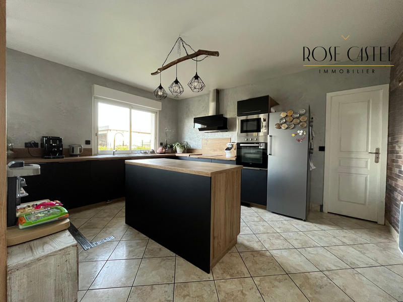 Maison - 140 m² - 6 pièces