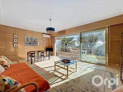 Appartement - 81 m² - 3 pièces