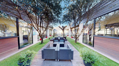 Loft - 396 m² - 8 pièces