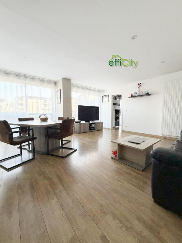 Appartement - 85 m² - 4 pièces