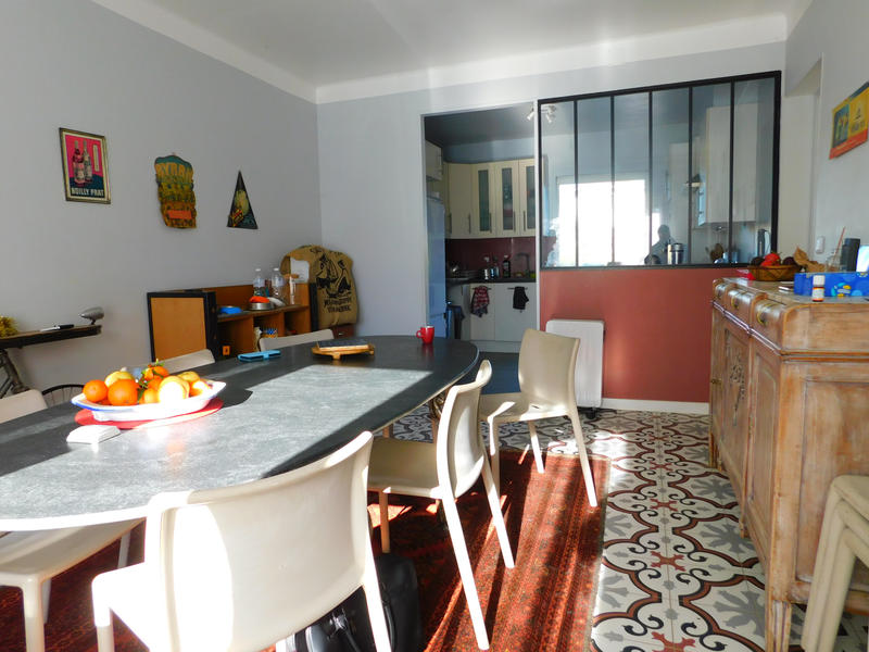 Maison - 200 m² - 9 pièces