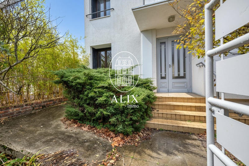 Bureau - 155 m² - 11 pièces