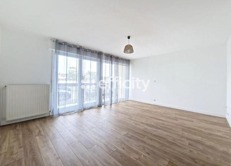 Appartement - 87 m² - 5 pièces