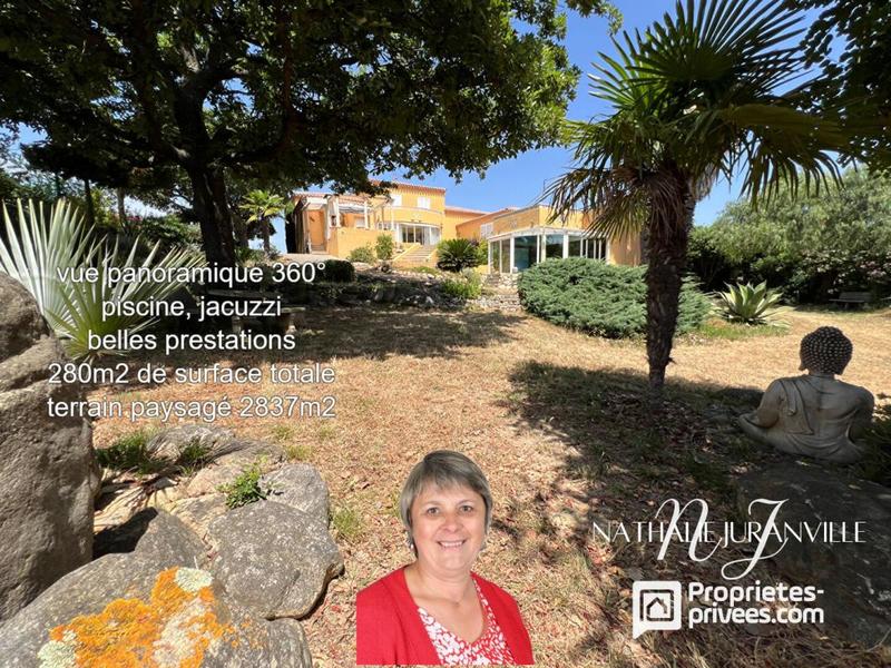 Demeure - 280 m² - 6 pièces