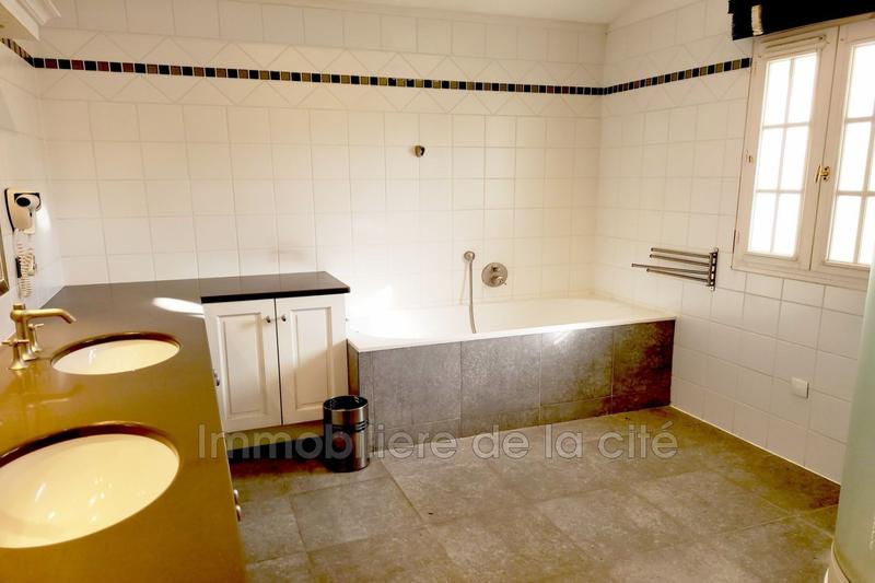 Maison - 165 m² - 6 pièces