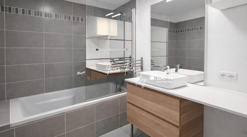 Appartement - 65 m² - 3 pièces