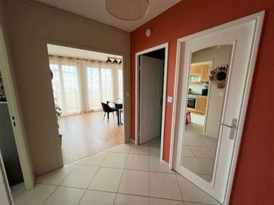 Appartement - 76 m² - 4 pièces