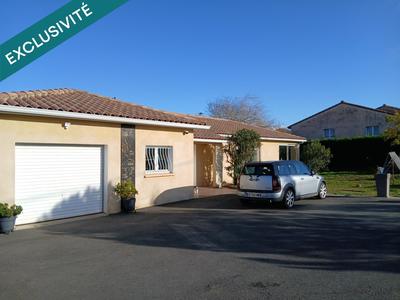 Villa - 200 m² - 9 pièces