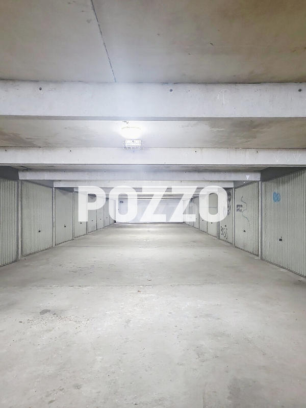Parking - 13 m²