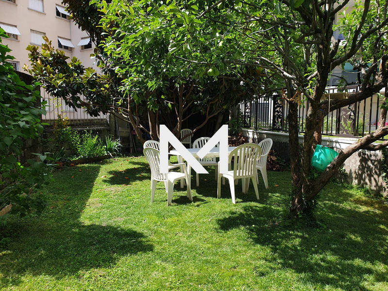 Appartement - 102 m² - 6 pièces