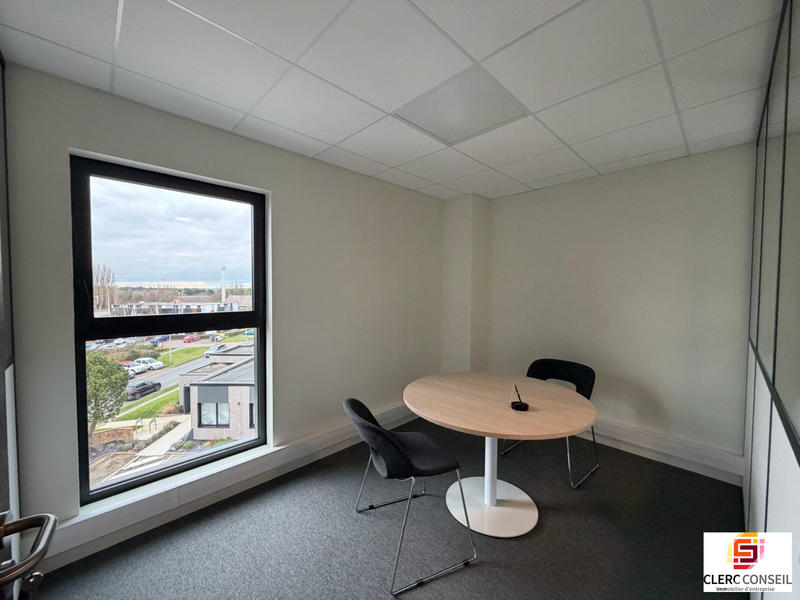 Bureau - 228 m²