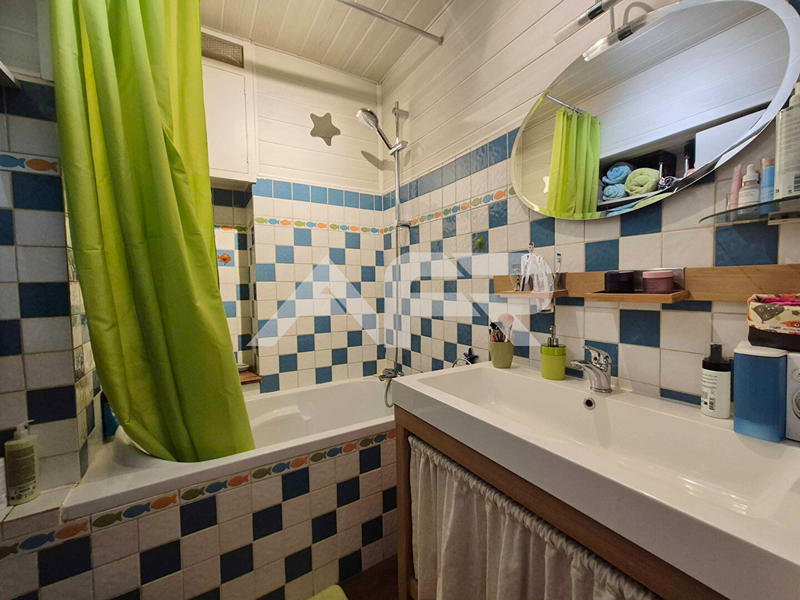 Maison - 95 m² - 6 pièces