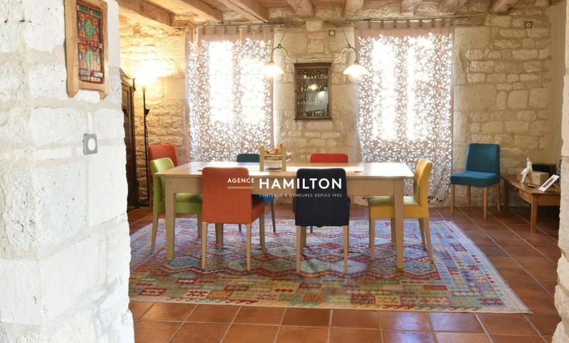 Maison de maîtres - 312 m² - 8 pièces