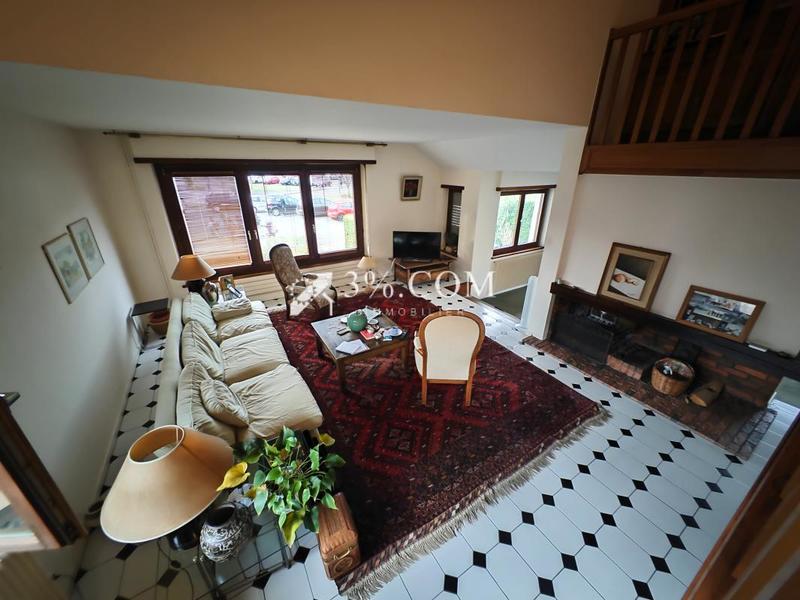 Maison - 293 m² - 12 pièces