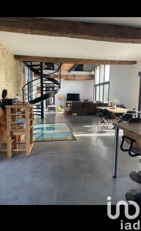 Maison - 252 m² - 10 pièces