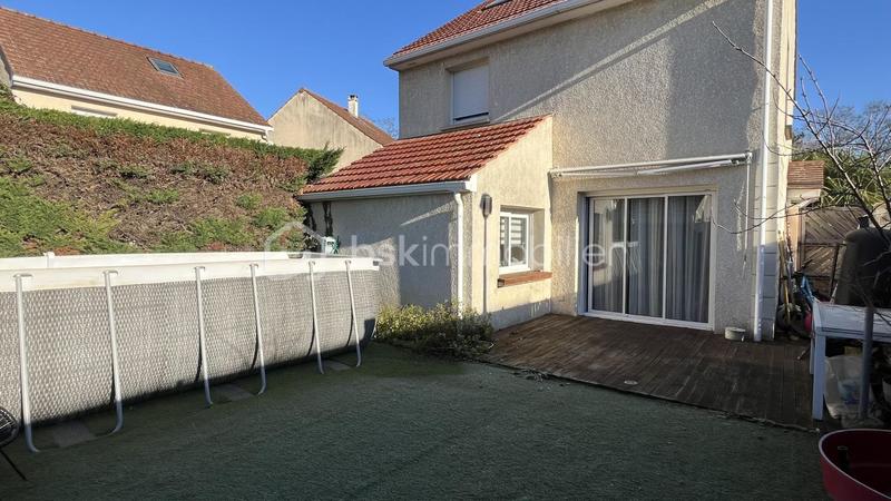 Maison - 115 m² - 6 pièces